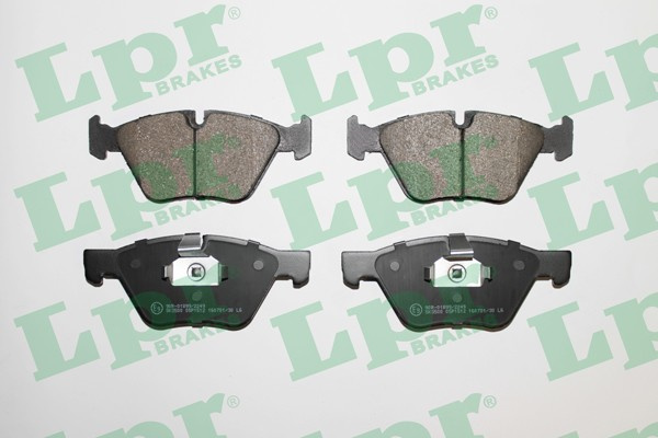 BMW 1ser. E81/E82/E88 06-, 3ser. E90/E91/E92/E93 05-, X1 09- priekio 20.3mm